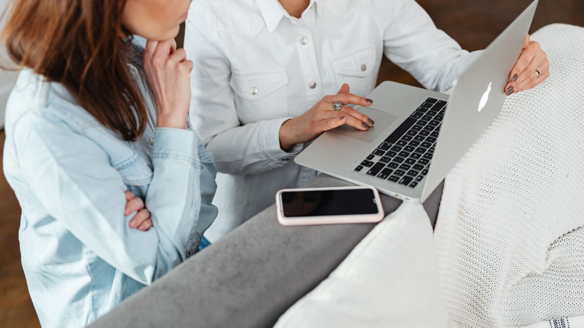 How Managed IT Services Save Small Businesses Time and Money